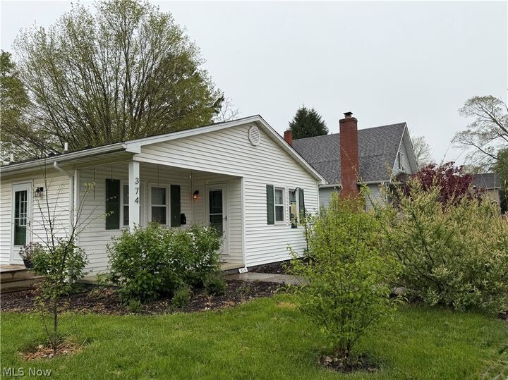 Property Photo:  374 Pearl Street  OH 44431 