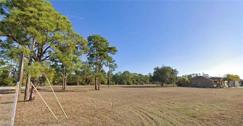 Property Photo: 16390 Juarez Cir FL 33955