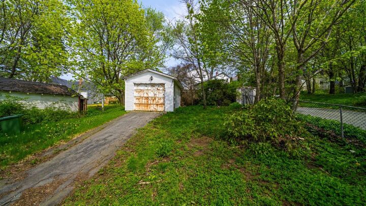 Property Photo: 6949 Chebucto Road NS B3L 1M6