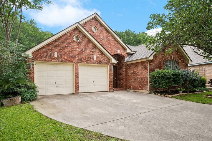 Property Photo: 3501 Stone Creek Court TX 76137