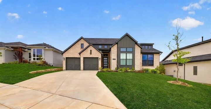 Property Photo: 7121 Mantle Ridge Drive TX 76179