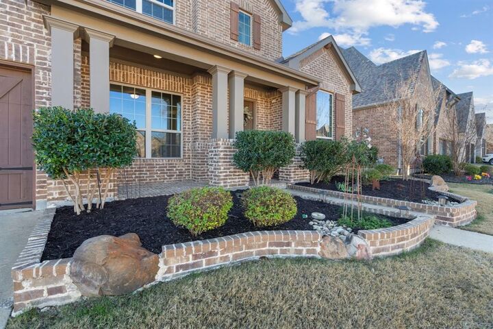 Property Photo:  1413 10th Street  TX 76226 