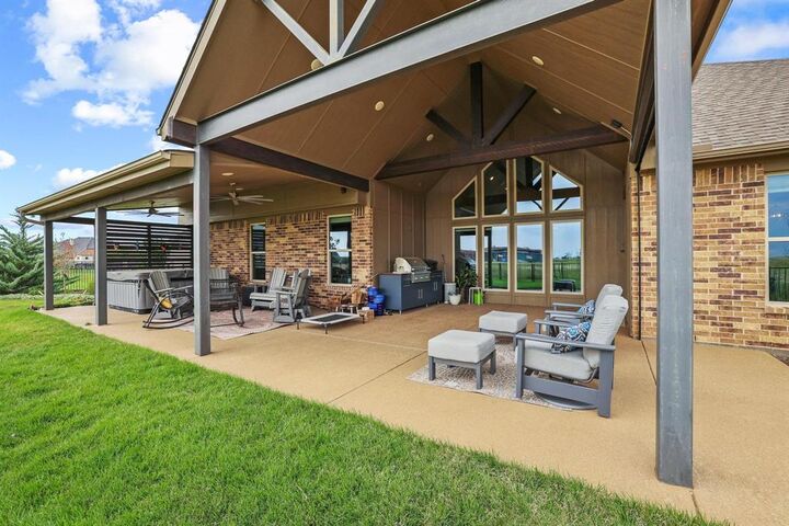 Property Photo:  1605 Covered Bridge Court  TX 75058 