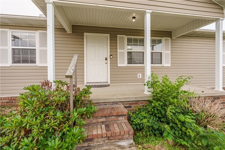 Property Photo:  1303 Sunset Boulevard  AR 72616 