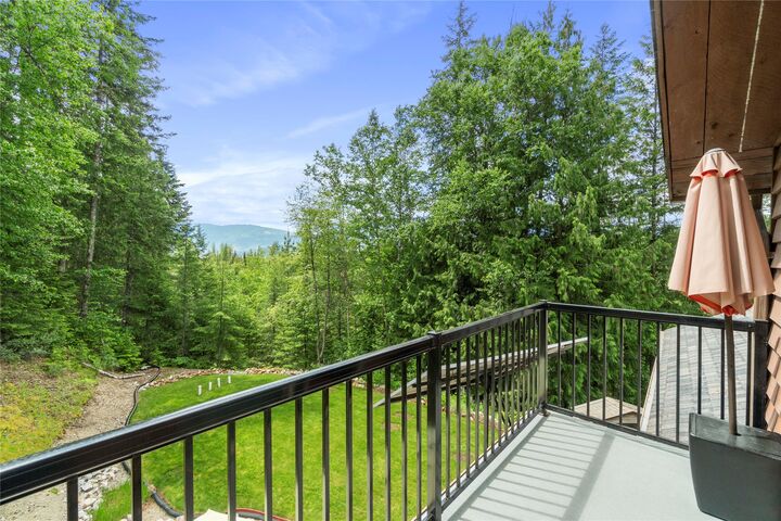 Photo de la propriété: 1372 Seymour River Road BC V0E 2V2