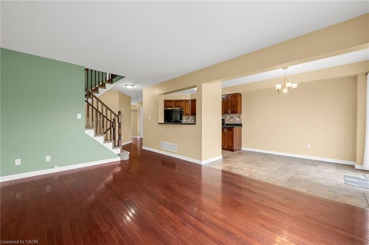 Property Photo:  76 Cedarville Drive  ON L8J 0A4 