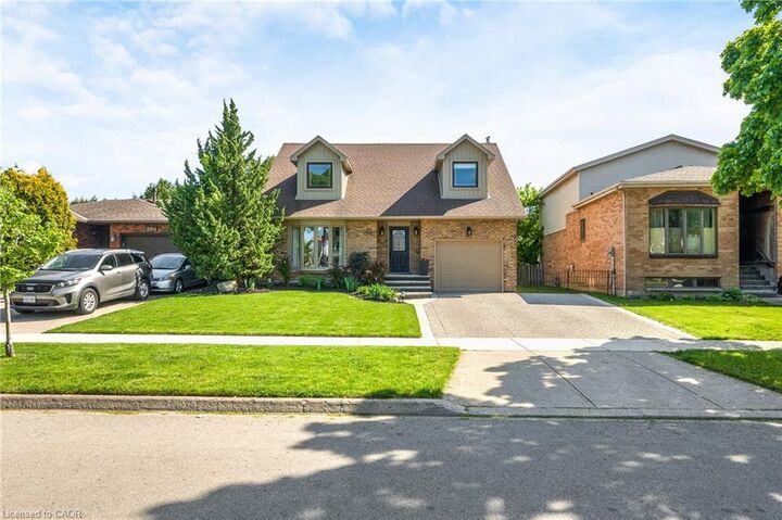 Property Photo:  206 Athenia Drive  ON L8J 1V8 