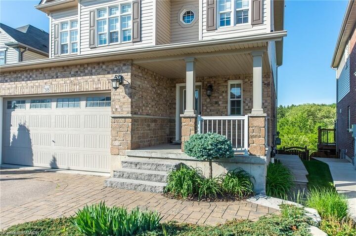 Property Photo:  38 Parkvale Drive  ON N2R 1Z5 