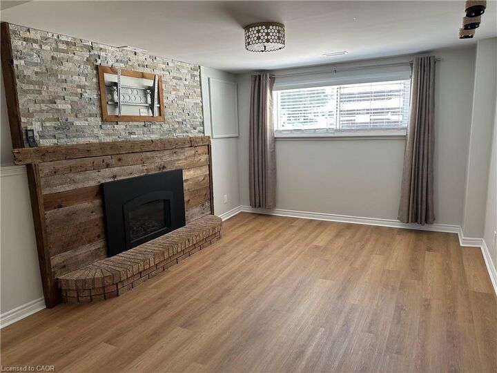 Property Photo:  36 Inglewood Court B  ON L3M 4S2 