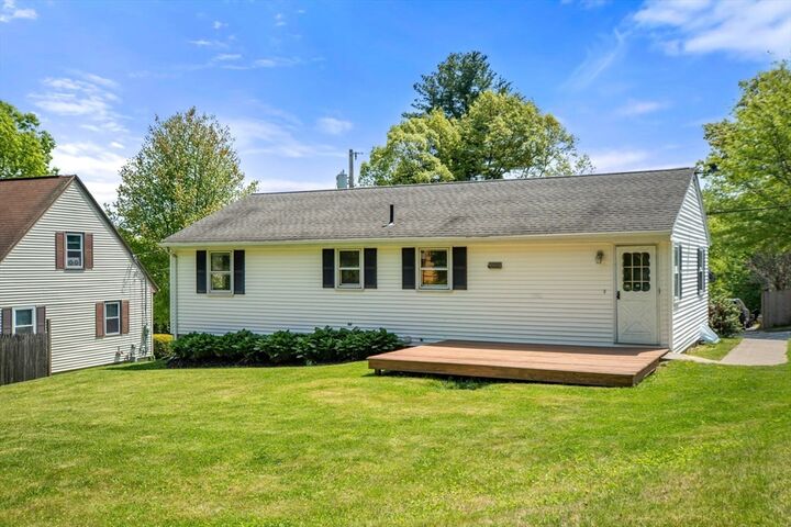 Property Photo:  6 Tucker St  MA 01606 