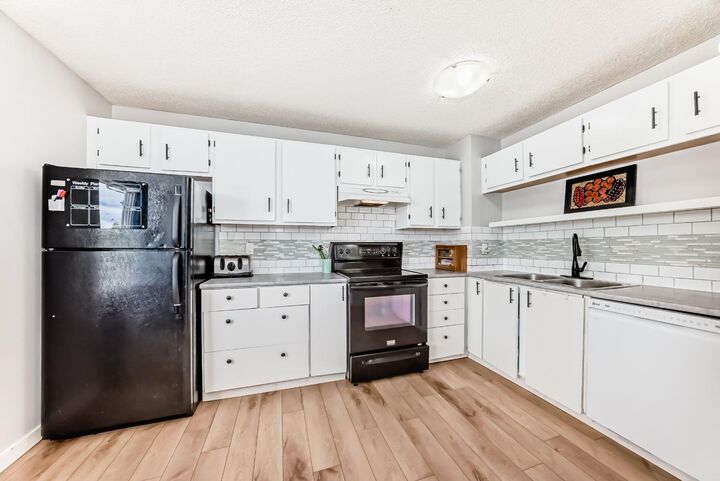 Property Photo: 700 Allen Street SE 507 AB T4B 1E8