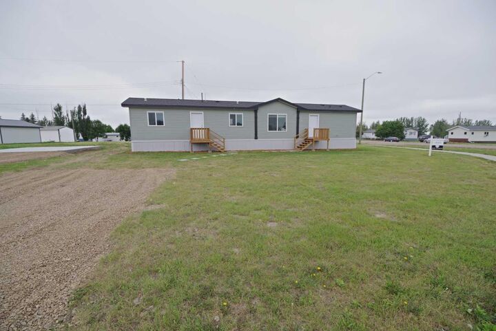 Property Photo: 625 3 Avenue AB T0K 1B0