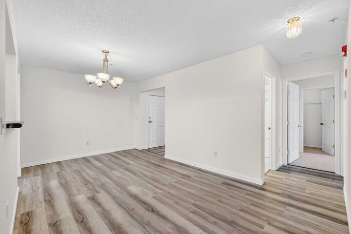 Property Photo:  280 Shawville Way SE 109  AB T2Y 3Z8 