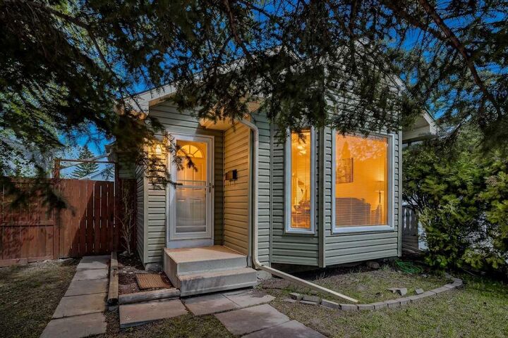 Property Photo: 18 Martinview Crescent NE AB T3J 2S2