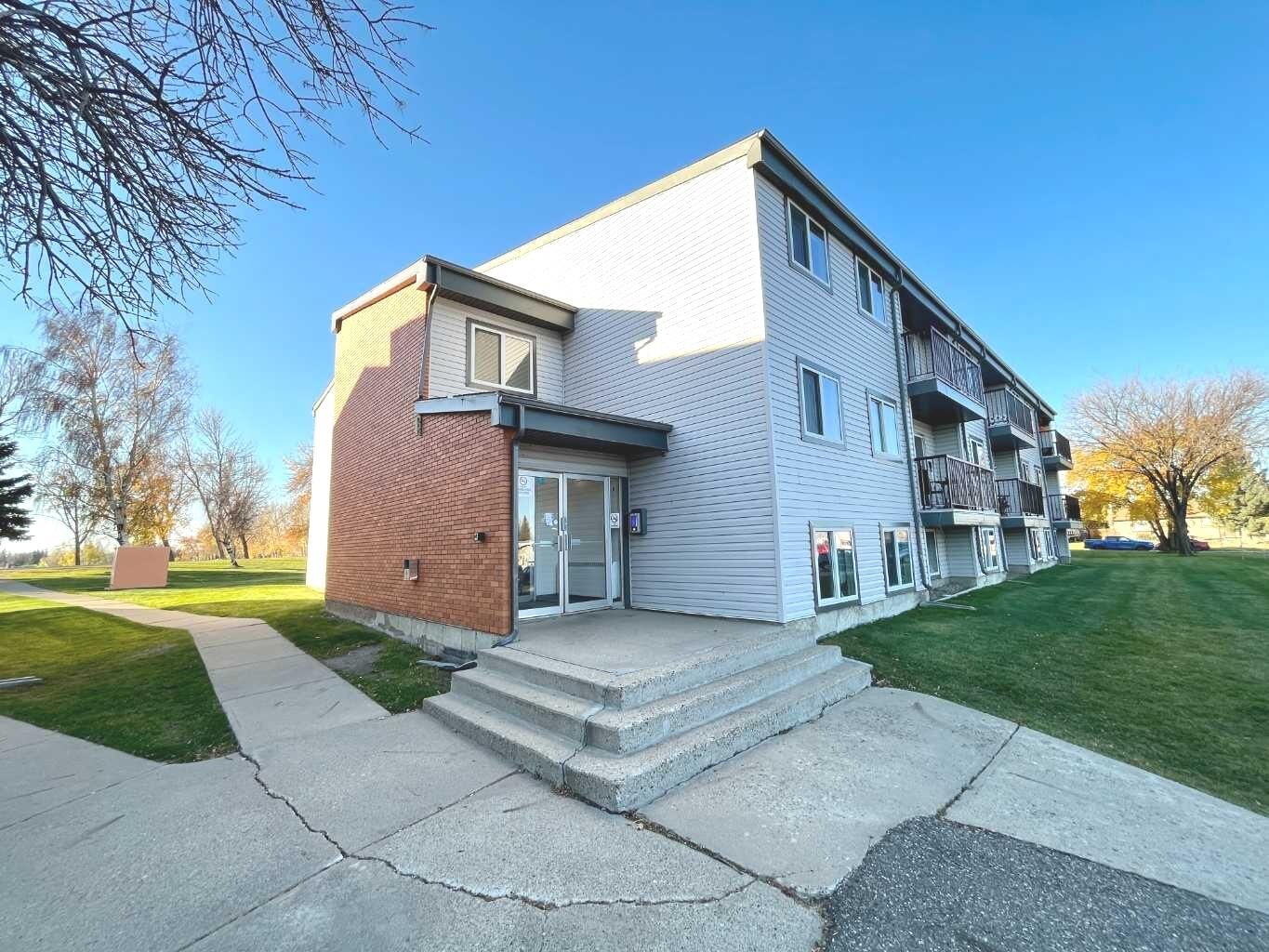 Property Photo:  295 Columbia Boulevard W 112A  AB T1K 4B8 
