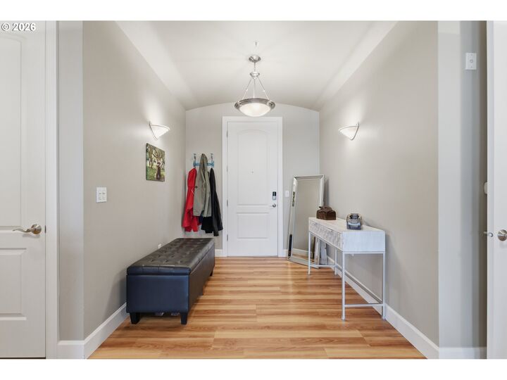 Property Photo: 707 N Hayden Island Dr 413 OR 97217