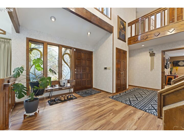 Property Photo: 15643 NE Siskiyou Ct OR 97230