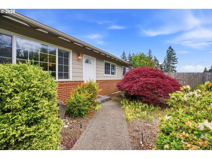Property Photo: 12014 NE 16th St WA 98684