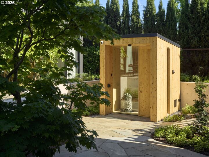 Property Photo: 3126 SE 36th Ave OR 97202