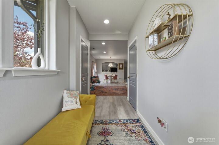 Property Photo: 1361 SW Greeley Street WA 99324