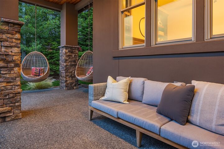 Property Photo:  2989 NE Davis Loop  WA 98029 