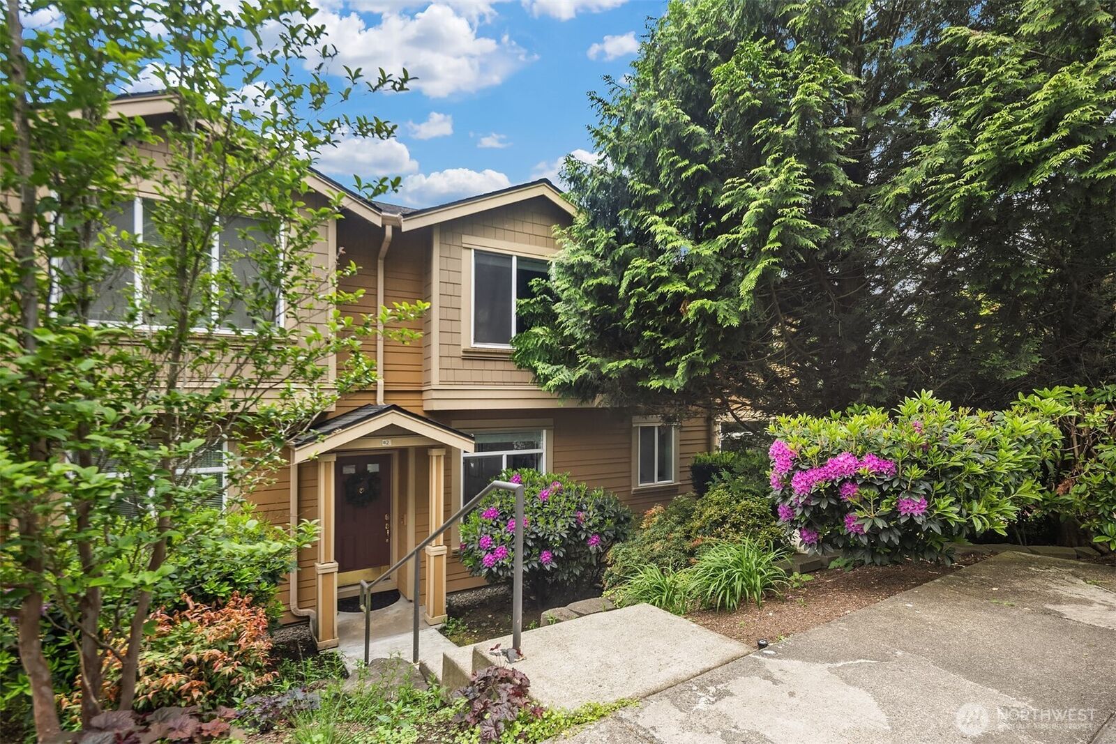 Property Photo: 23300 SE Black Nugget Road M2 WA 98029