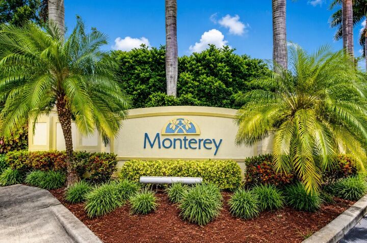 Property Photo:  340 Lake Monterey Circle  FL 33426 