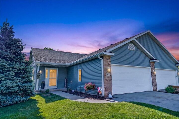 Property Photo: 828 Dunn Avenue WI 53575