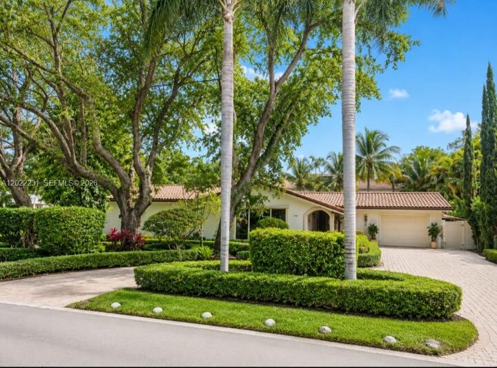 Property Photo: 7980 SW 52nd Ave FL 33143