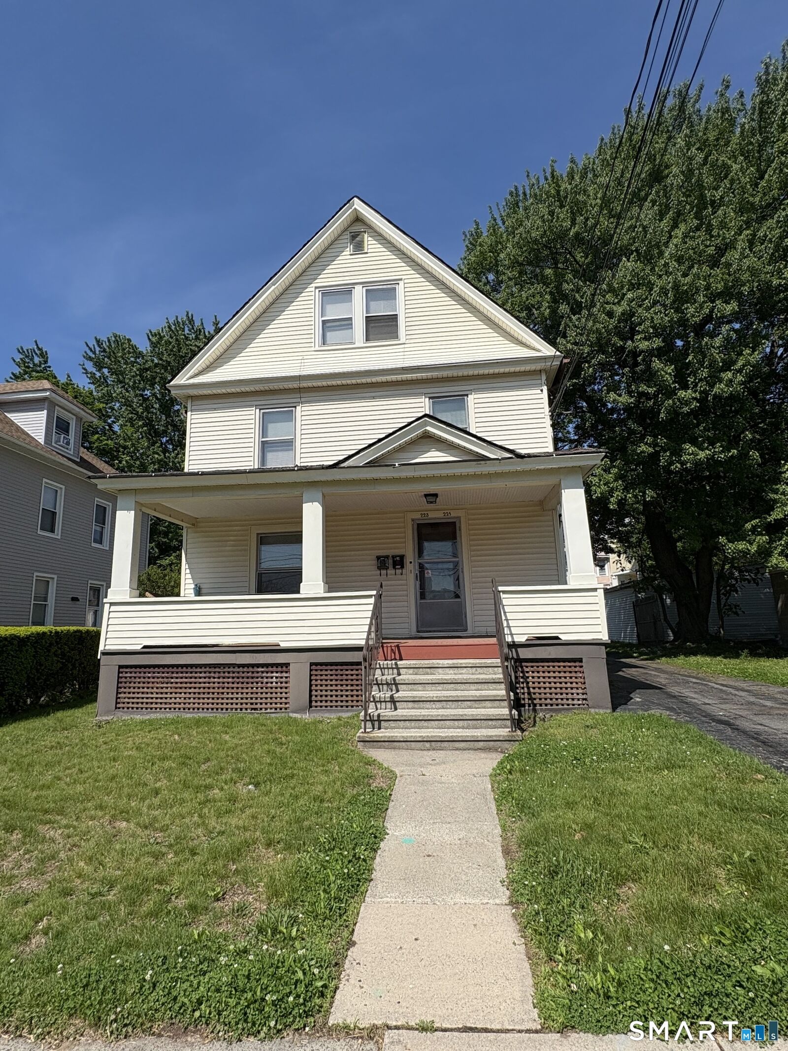 Property Photo:  225 Whiting Lane  CT 06119 
