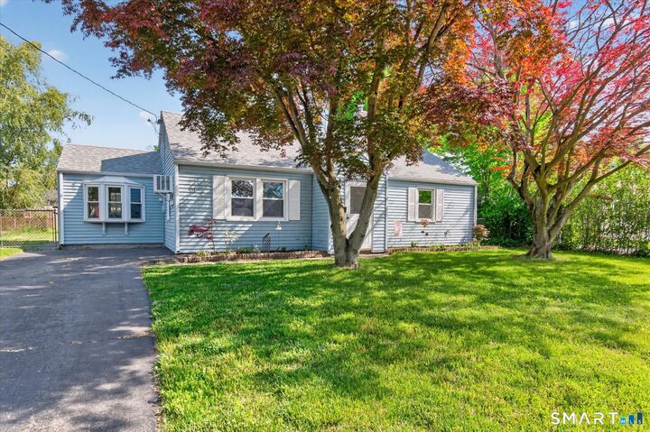 Property Photo:  211 Woodycrest Drive  CT 06118 