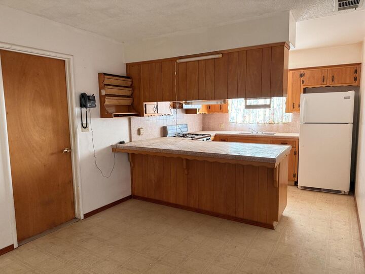 Property Photo:  2263 E Cleo Avenue  CA 93257 