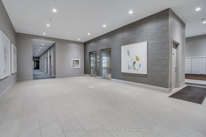 Photo de la propriété:  555 William Graham Drive 250  ON L4G 7C4 