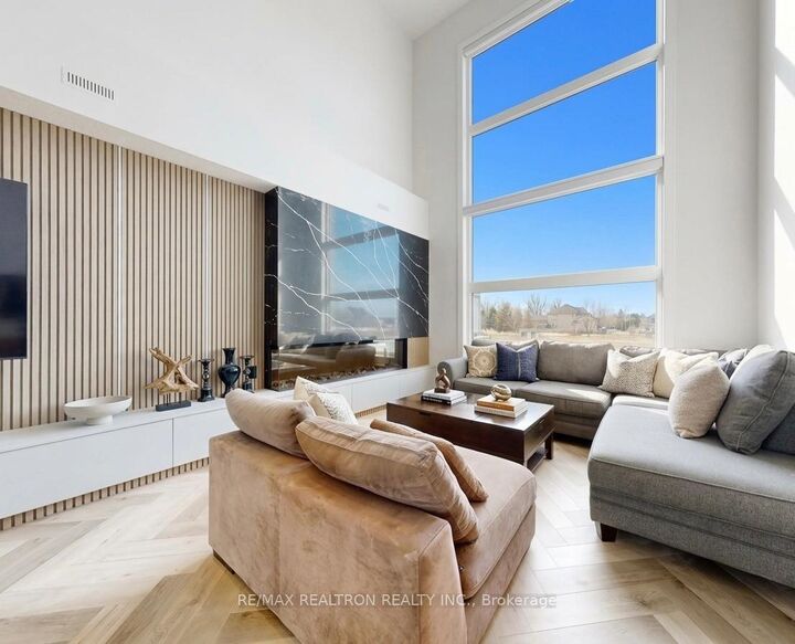 Property Photo:  3714 Lakepoint Drive  ON L3V 8M9 
