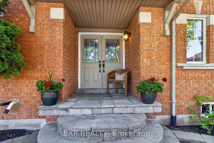 Property Photo: 1347 Brookstar Drive ON L6M 3W1
