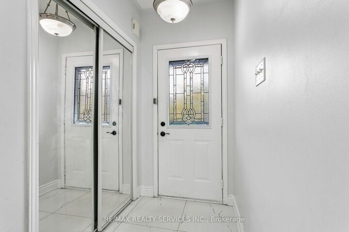 Property Photo: 276 Fitzgerald Crescent ON L9T 5Y3