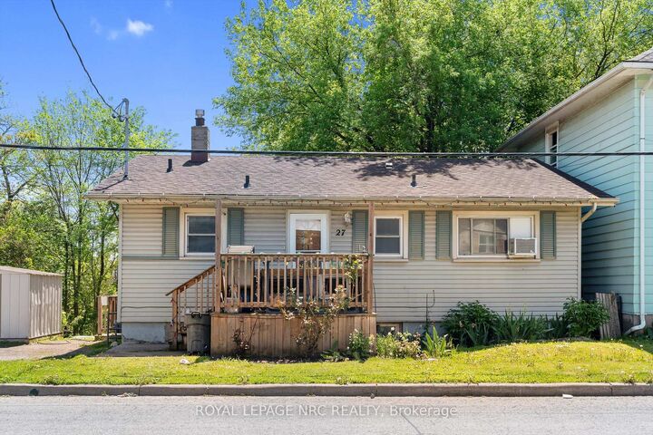 27 Gale Crescent — photo 1