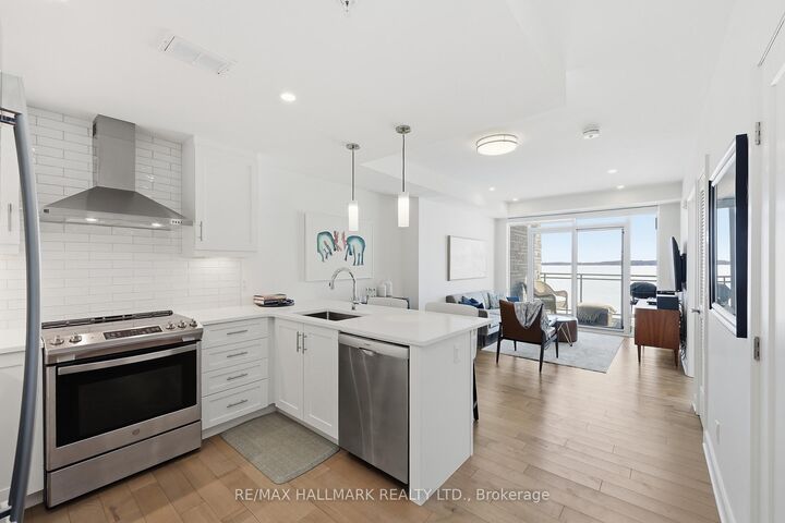 Property Photo: 129B South Street 318 ON K7G 0B1