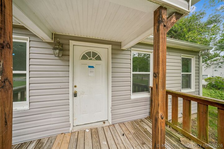 Property Photo:  1010 N Gertrude Avenue  OK 74467 