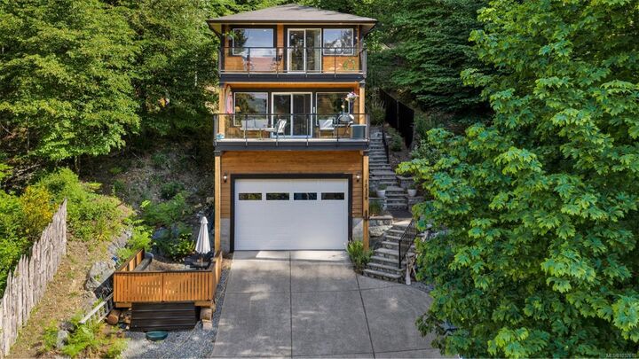 10379 Arbutus Rd — photo 1