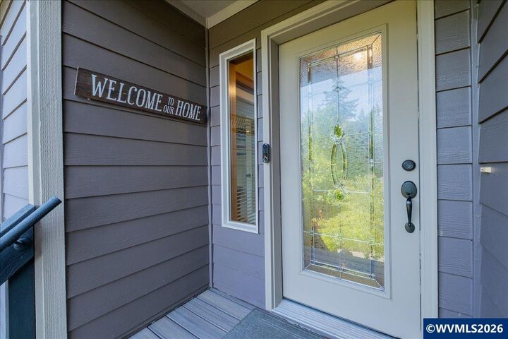 Property Photo:  2495 Stoneway Ct NW  OR 97304 