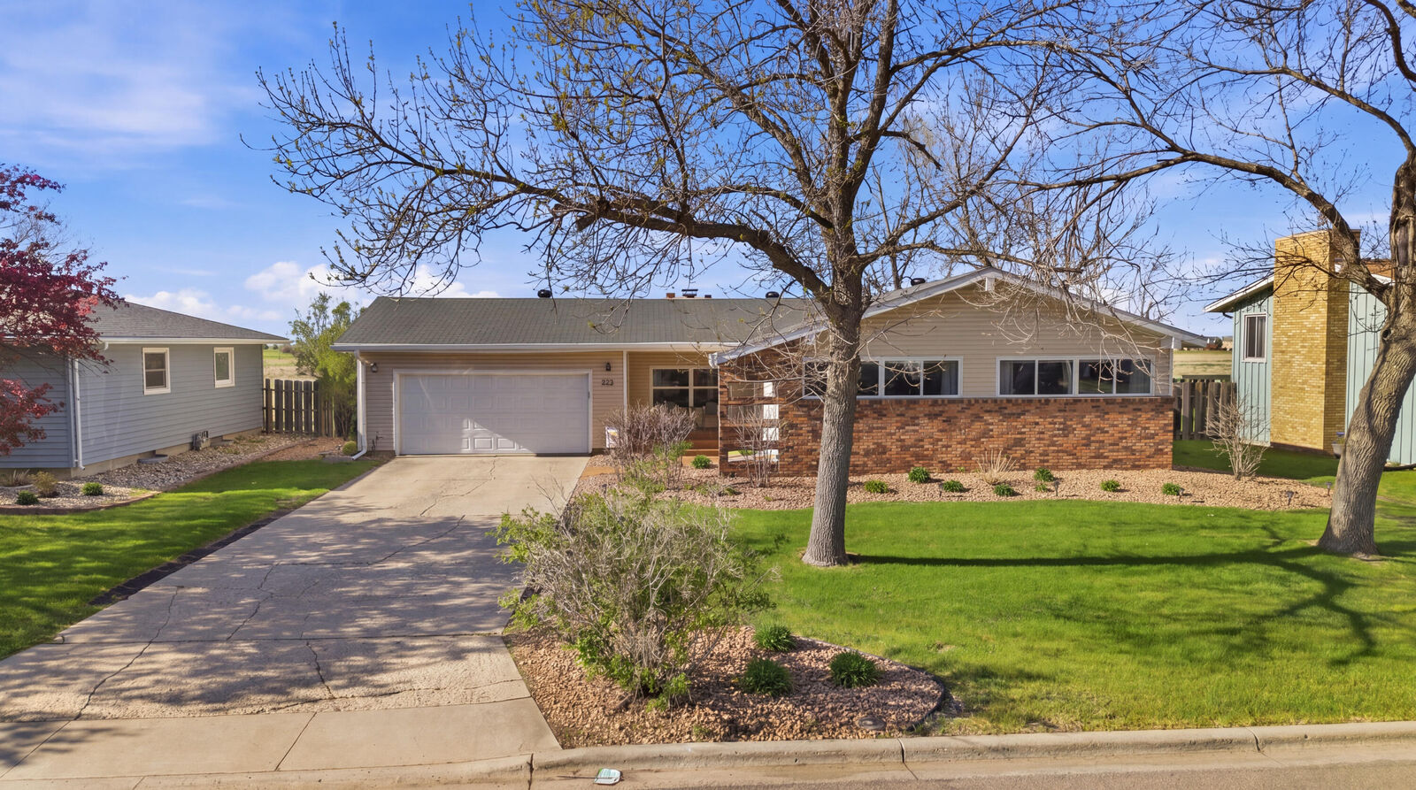 Property Photo: 626 Willow Drive SD 57401
