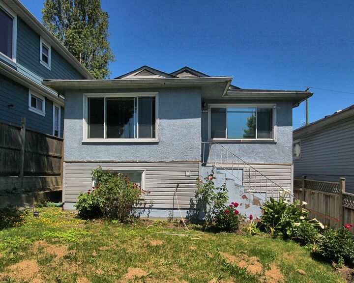 1333 E 41st Avenue — photo 1