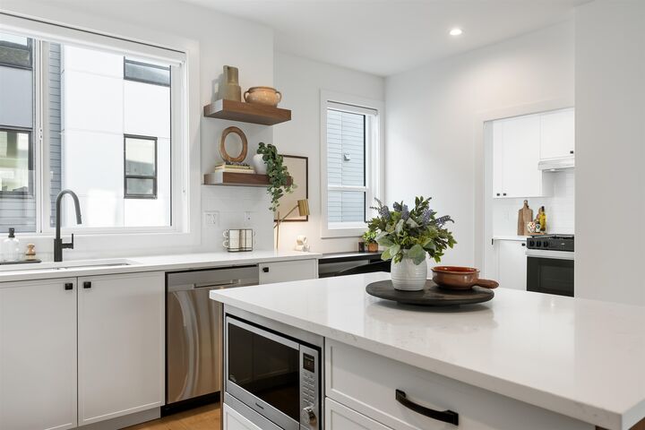 Property Photo:  12635 63 Avenue 9  BC V3X 0L2 