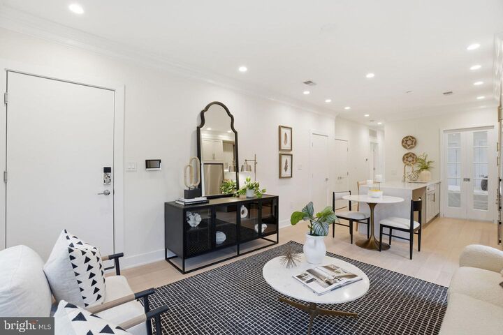 Property Photo: 2642 39th Street NW 6 DC 20007