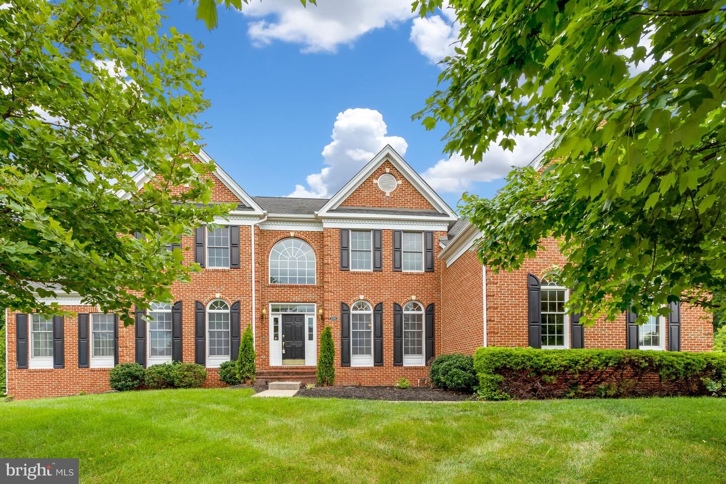 Property Photo:  23353 Lennoxville Way  VA 20166 