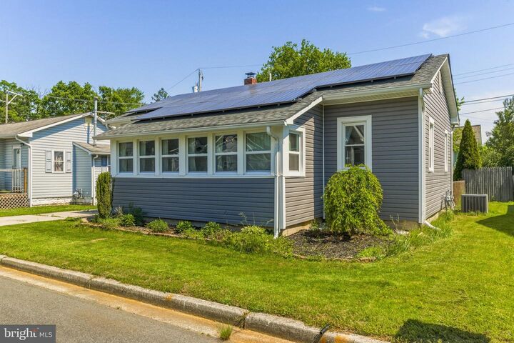 Property Photo:  337 Jackson Avenue  NJ 08069 