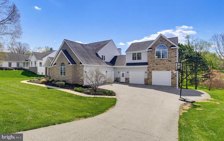 Property Photo:  2057 Mount Hebron Drive SW  MD 21042 