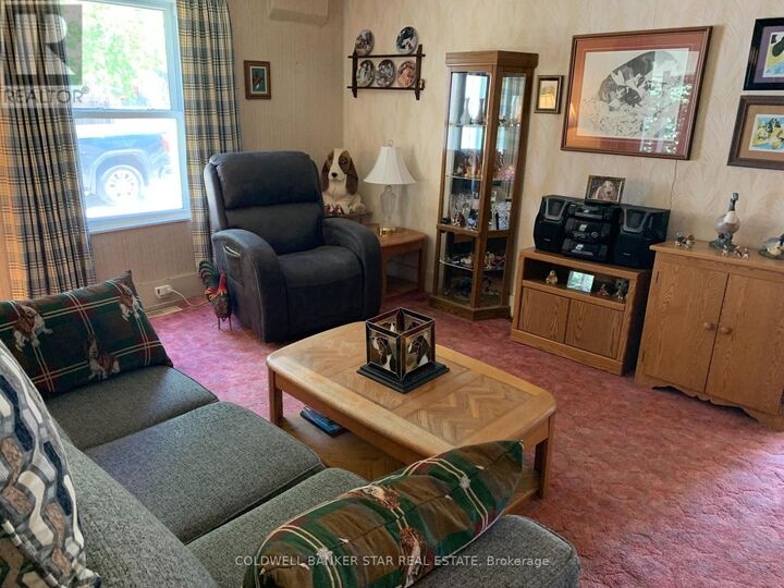 Property Photo:  17 James Street  ON N7G 1S6 