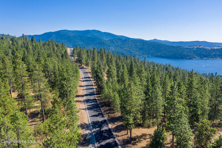 Property Photo:  603 N West Starr Ln  WA 99019 